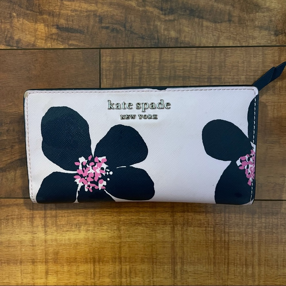 Kate Spade Spencer Slim Bifold Wallet